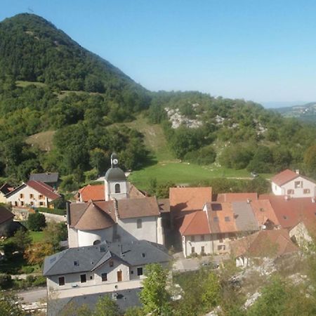 Le Manoir Bed and Breakfast Chaumont  Exteriör bild