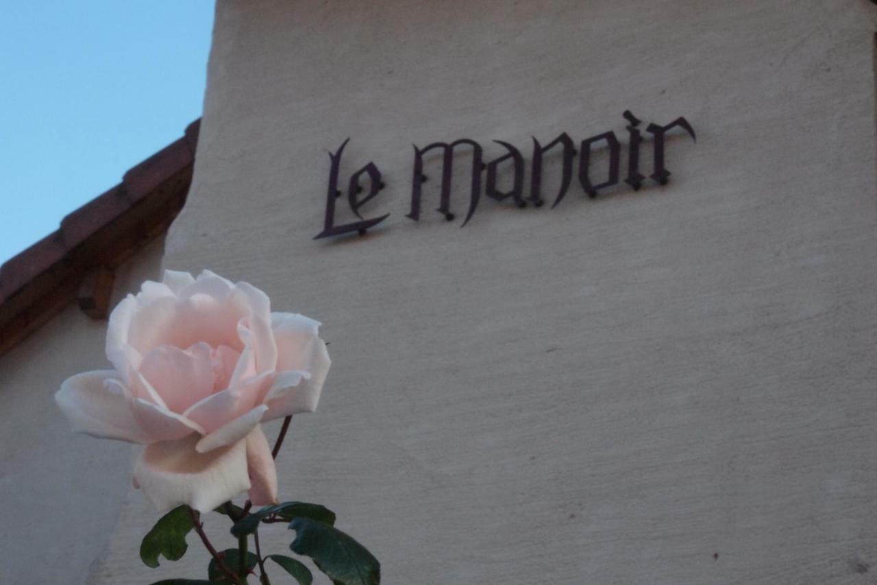 Le Manoir Bed and Breakfast Chaumont  Exteriör bild